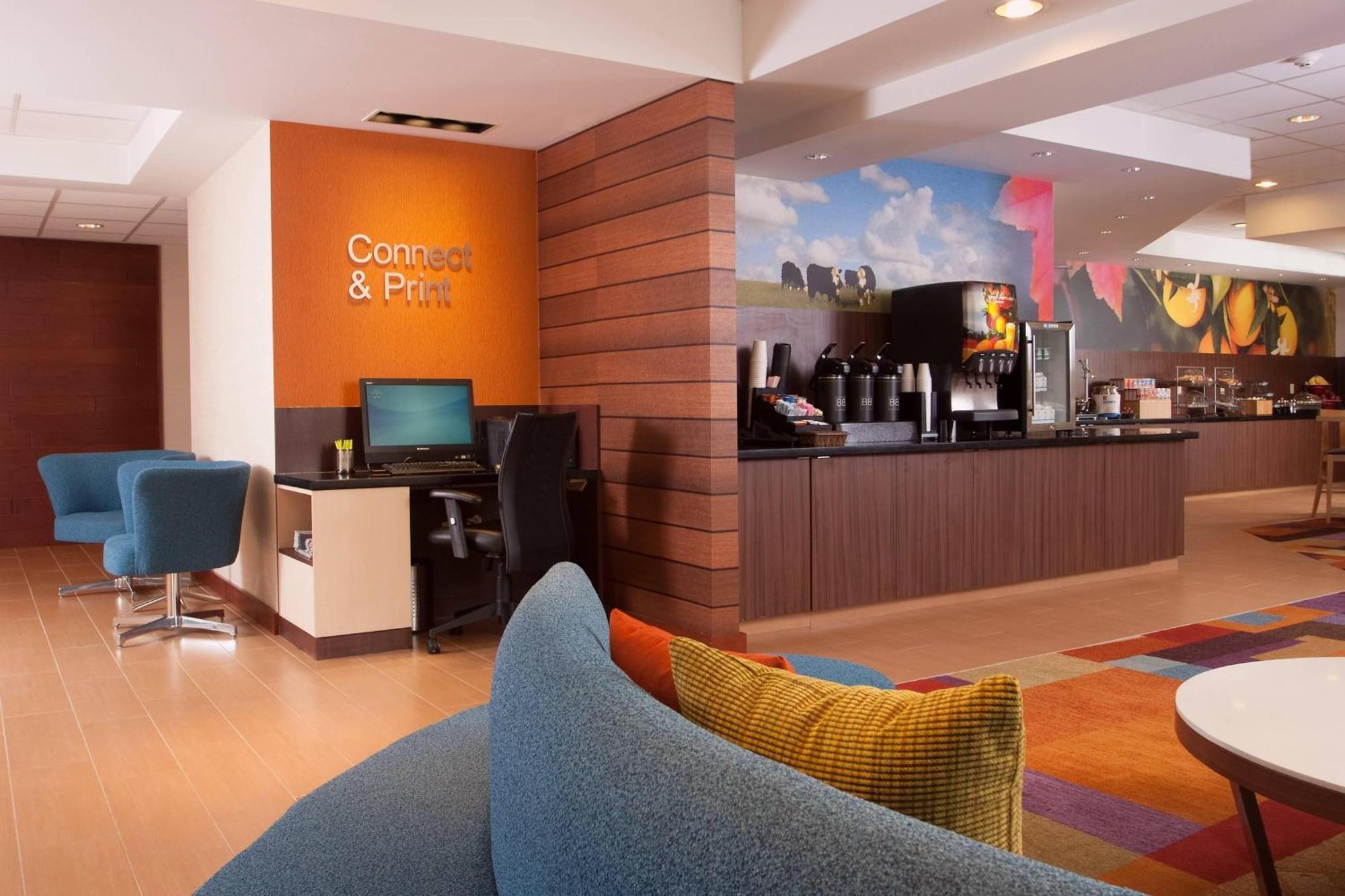Fairfield Charlotte Hotel